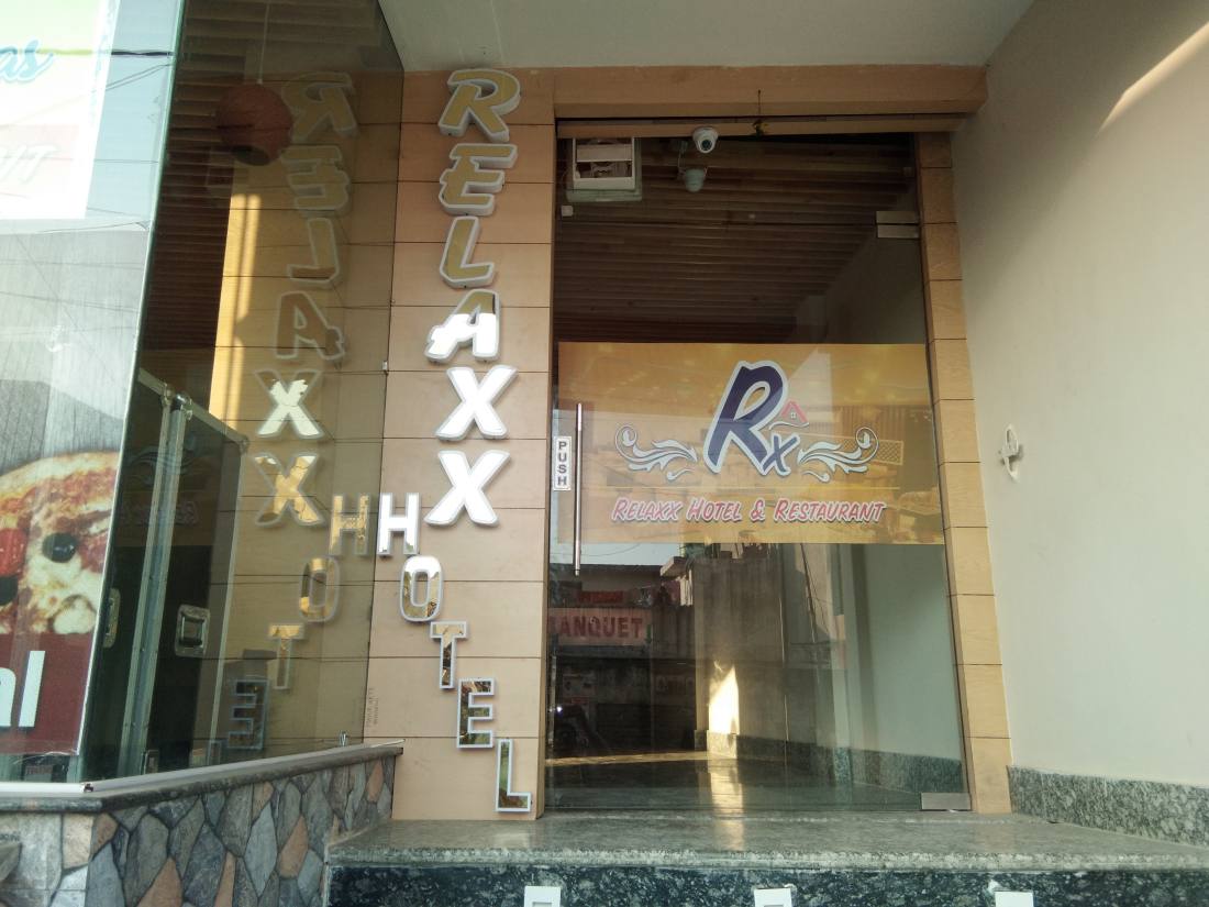 Relaxx Hotel & Restaurant Entry Gate